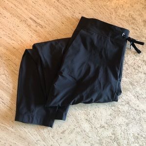 Athleta black lightweight joggers